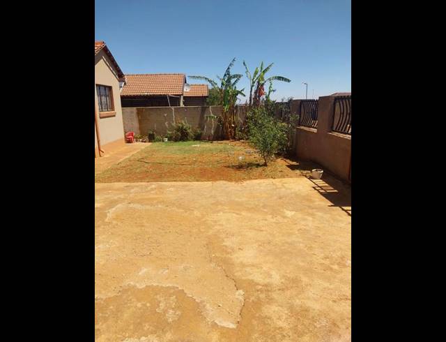 2 BEDROOM HOUSE FOR SALE IN DAWN PARK